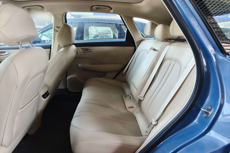 Used Hima H5 2025 Model Range-Extending Max Left Rear Seat