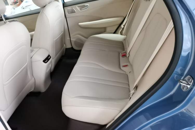 Used Hima H5 2025 Model Range-Extending Max Left Rear Seat