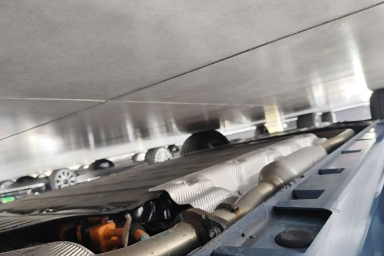 Used Hima H5 2025 Model Range-Extending Max Left Side Sill