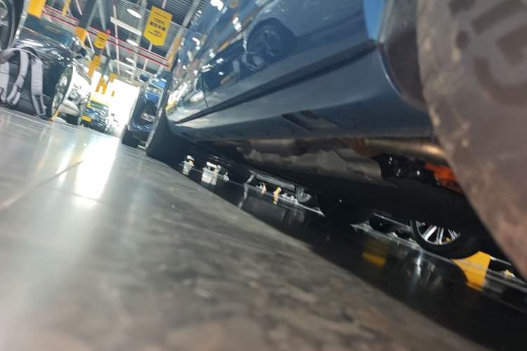 Used Hima H5 2025 Model Range-Extending Max Left Side Sill