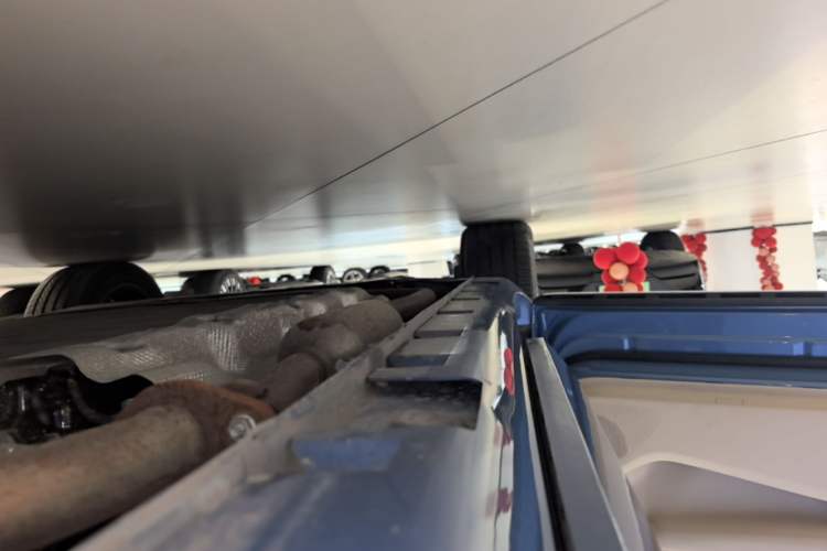 Used Hima H5 2025 Model Range-Extending Max Left Side Sill