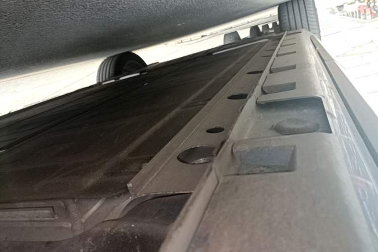 Used Hima H5 2025 Model Pure Electric Max Long Range Left Side Sill