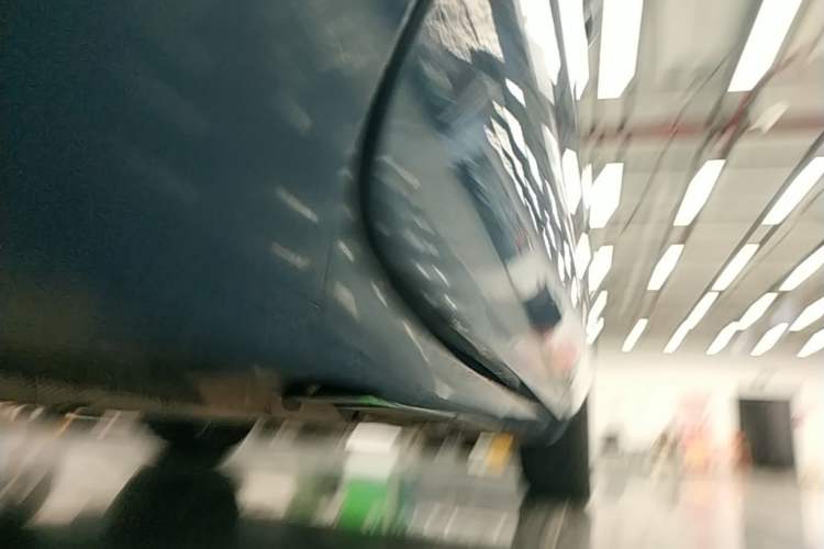 Used Hima H5 2025 Model Range-Extending Max Left Side Sill