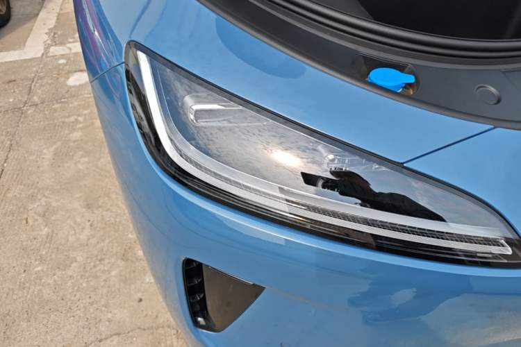 Used Hima H5 2025 Model Pure Electric Pro Long-Range Right Front Headlight