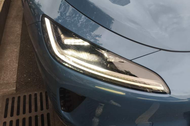 Used Hima H5 2025 Model Pure Electric Max Long Range Right Front Headlight