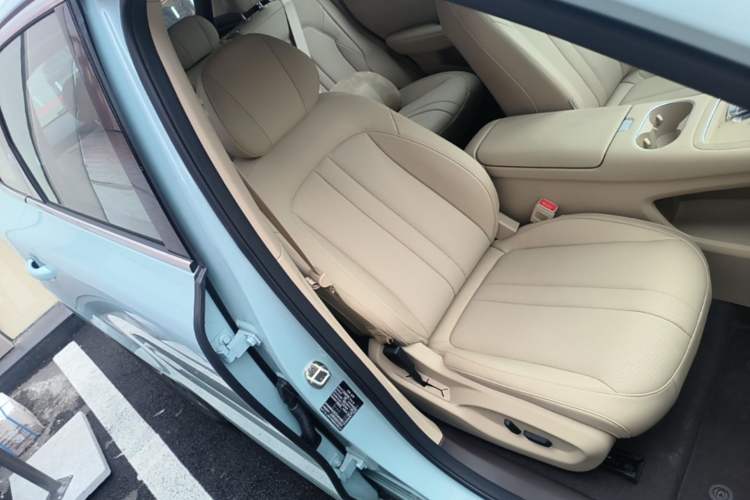 Used Hima H5 2025 Model Range-Extending Pro Right Front Seat