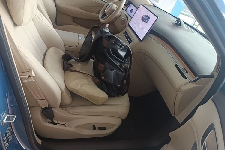 Used Hima H5 2025 Model Range-Extending Max Right Front Seat