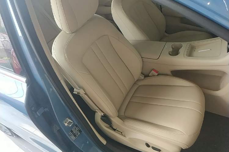 Used Hima H5 2025 Model Range-Extending Max Right Front Seat
