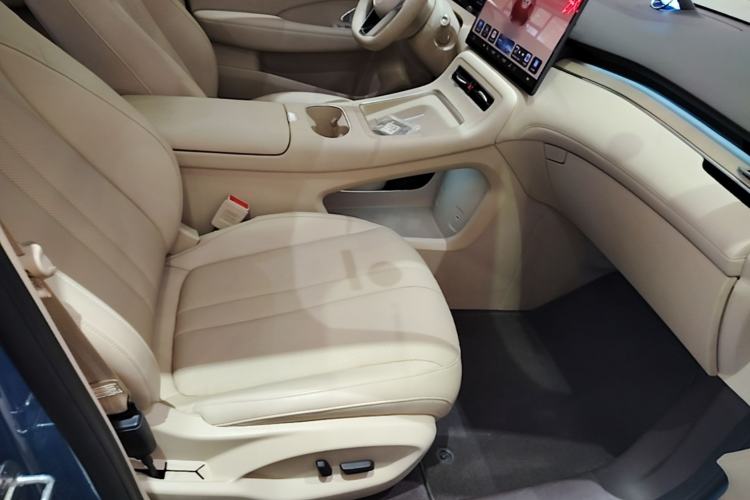 Used Hima H5 2025 Model Range-Extending Max Right Front Seat