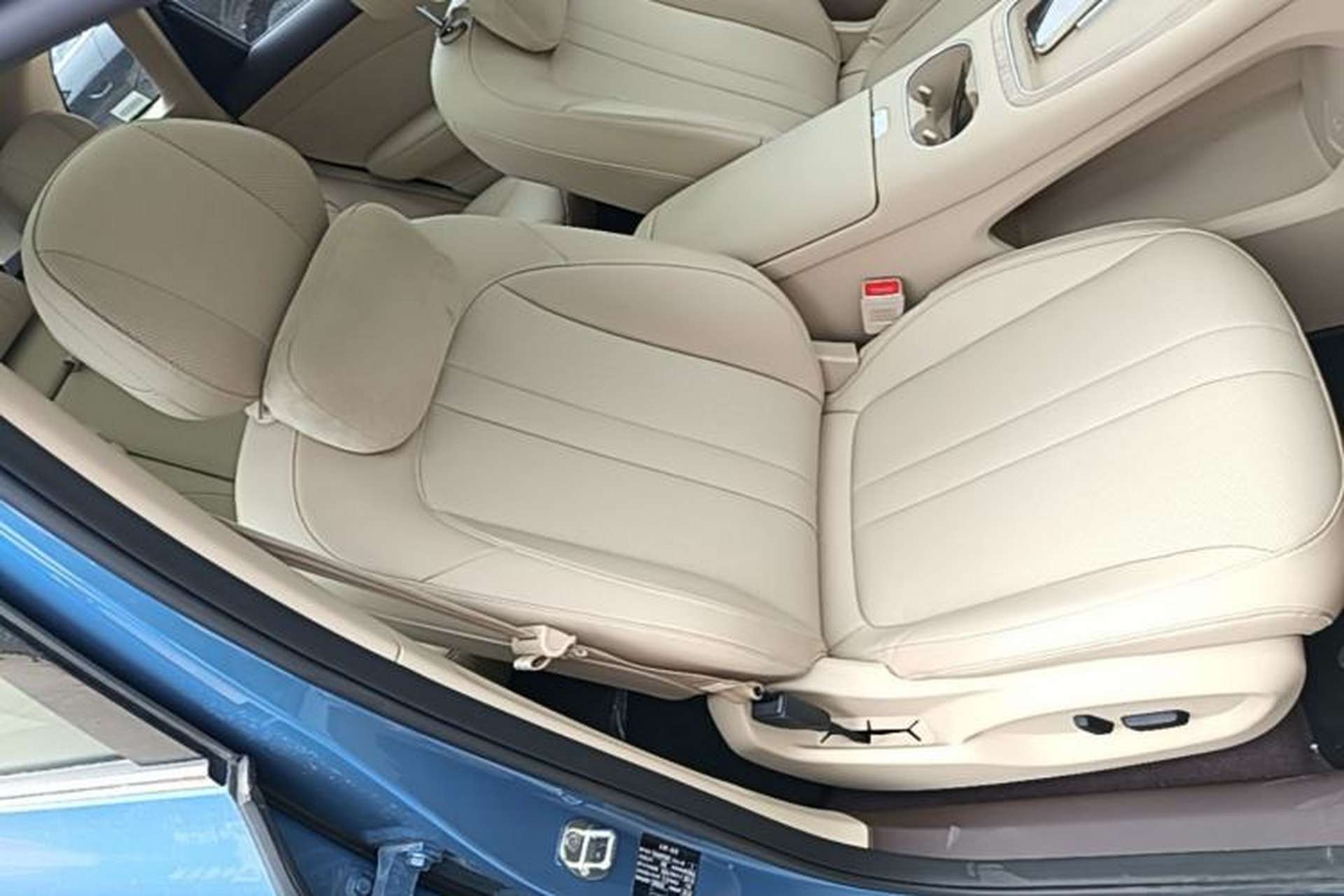 Used Hima H5 2025 Model Range-Extending Max Right Front Seat