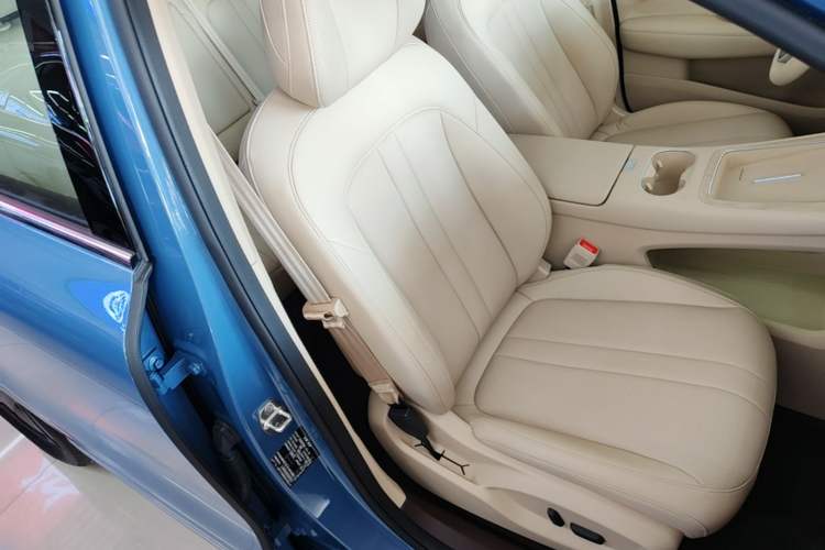 Used Hima H5 2025 Model Range-Extending Max Right Front Seat