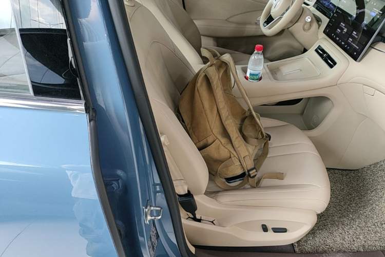 Used Hima H5 2025 Model Range-Extending Max Right Front Seat