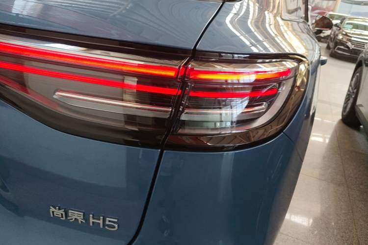 Used Hima H5 2025 Model Range-Extending Max Right Rear Taillight