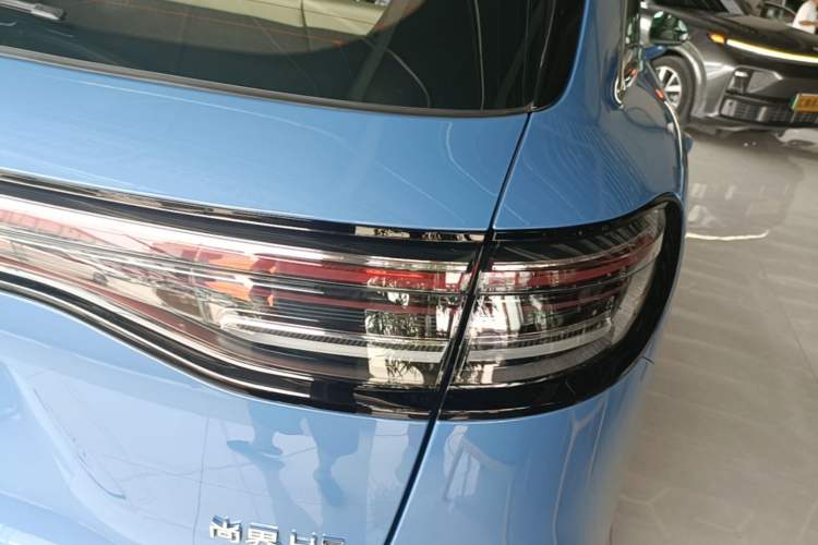 Used Hima H5 2025 Model Pure Electric Max Long Range Right Rear Taillight