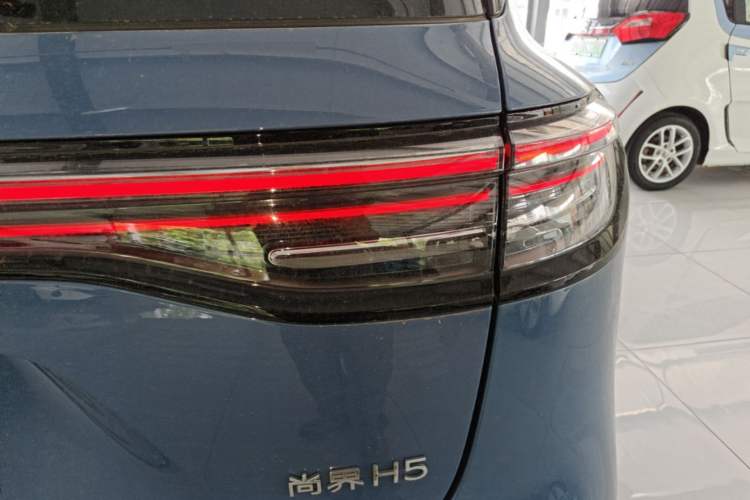 Used Hima H5 2025 Model Range-Extending Max Right Rear Taillight
