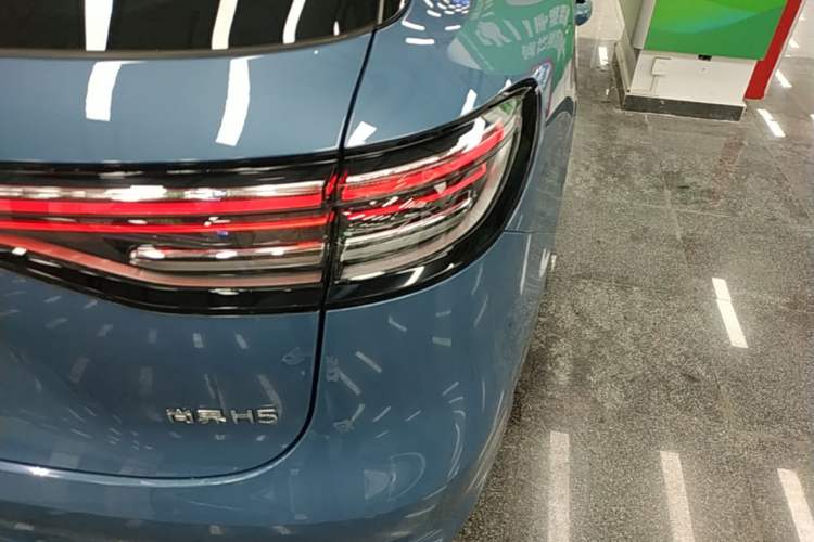 Used Hima H5 2025 Model Range-Extending Max Right Rear Taillight