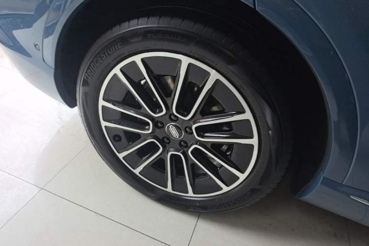 Used Hima H5 2025 Model Pure Electric Max Long Range Right Rear Wheel Hub