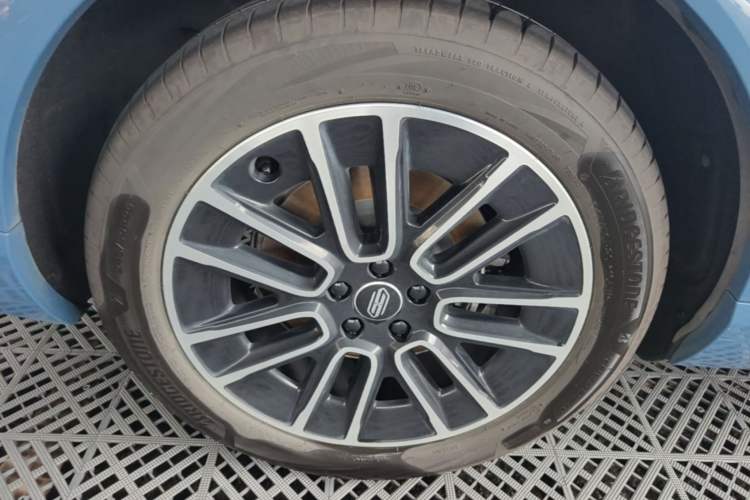 Used Hima H5 2025 Model Pure Electric Max Long Range Right Rear Wheel Hub