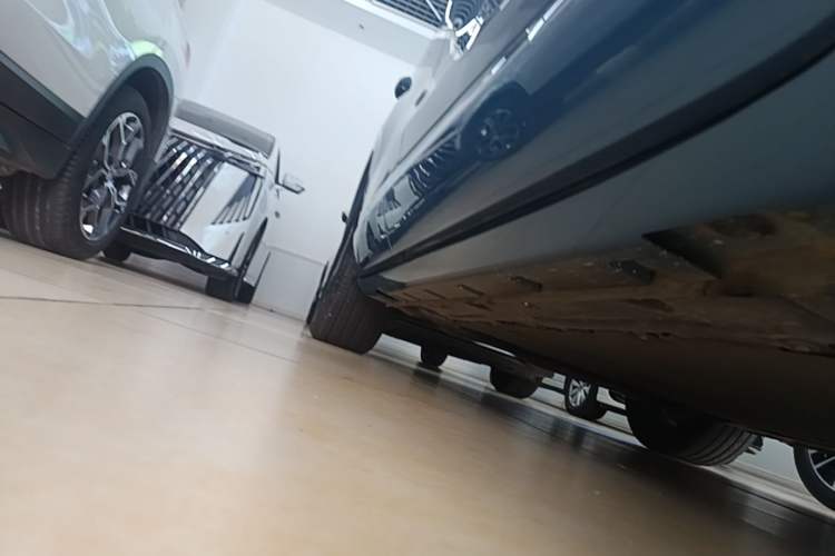 Used Hima H5 2025 Model Range-Extending Max Right Side Sill