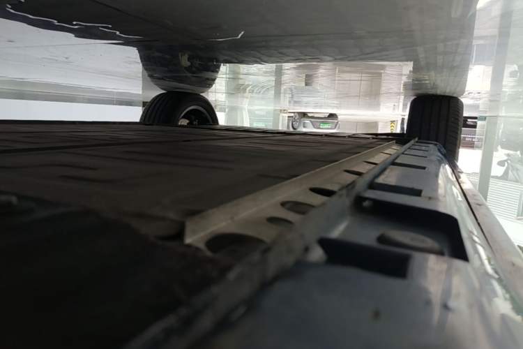 Used Hima H5 2025 Model Pure Electric Max Long Range Right Side Sill