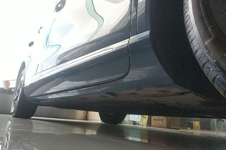 Used Hima H5 2025 Model Range-Extending Max Right Side Sill