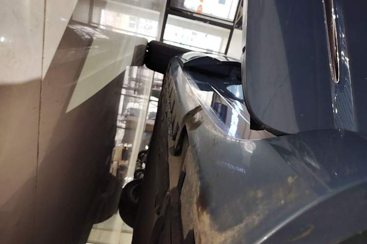 Used Hima H5 2025 Model Range-Extending Max Right Side Sill
