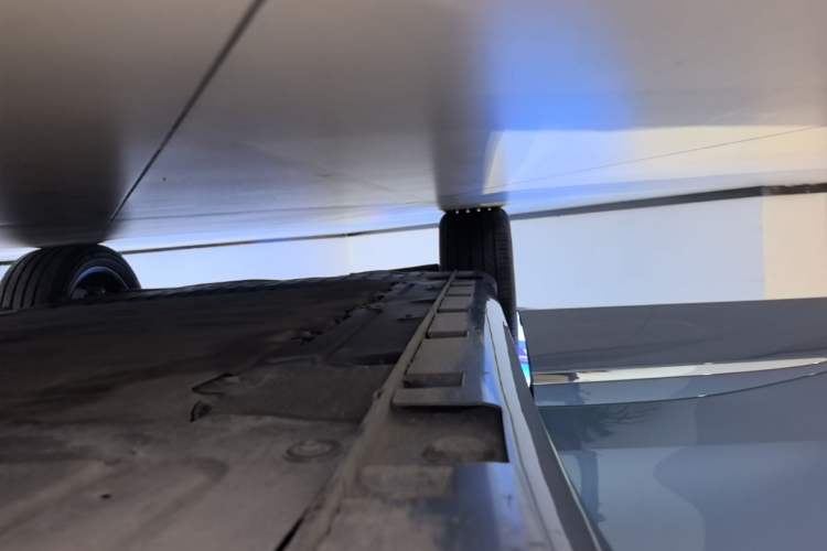 Used Hima H5 2025 Model Range-Extending Max Right Side Sill
