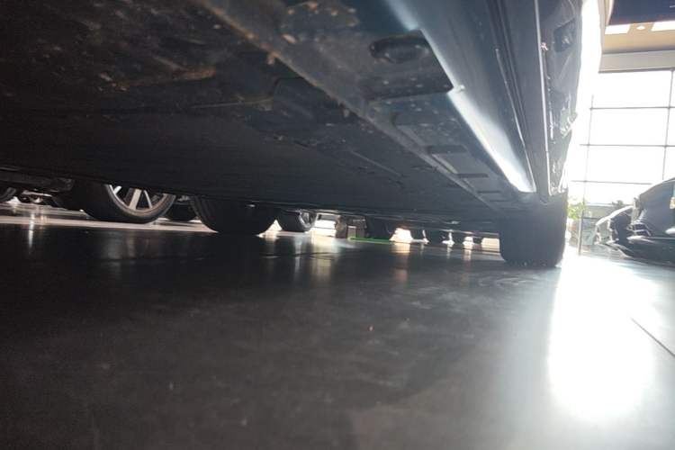 Used Hima H5 2025 Model Range-Extending Max Right Side Sill