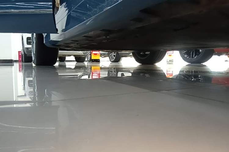 Used Hima H5 2025 Model Range-Extending Max Right Side Sill