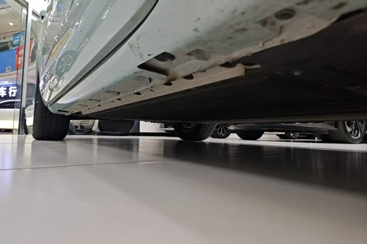 Used Hima H5 2025 Model Pure Electric Pro Right Side Sill