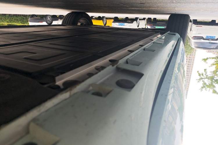 Used Hima H5 2025 Model Pure Electric Max Long Range Right Side Sill