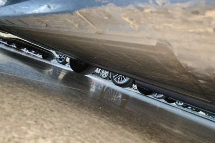 Used Hima H5 2025 Model Pure Electric Max Long Range Right Side Sill