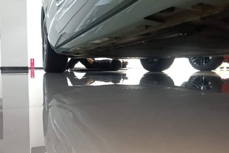 Used Hima H5 2025 Model Range-Extending Pro Right Side Sill