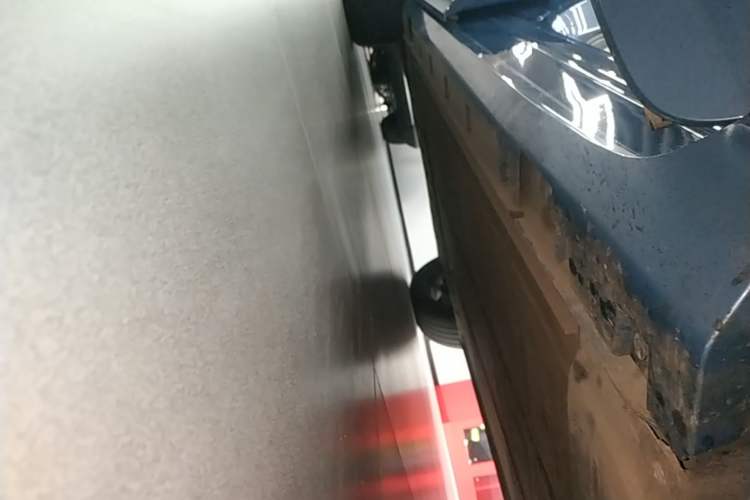 Used Hima H5 2025 Model Pure Electric Max Long Range Right Side Sill