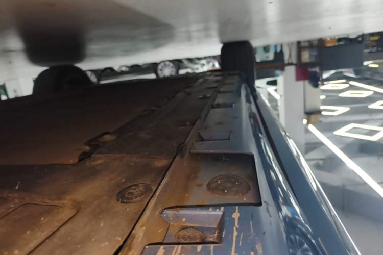 Used Hima H5 2025 Model Range-Extending Max Right Side Sill