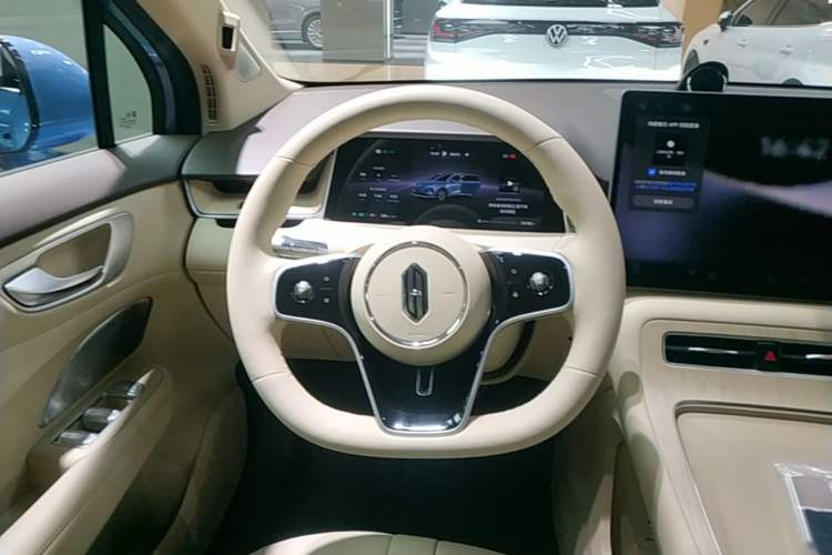 Used Hima H5 2025 Model Pure Electric Max Long Range Steering Wheel