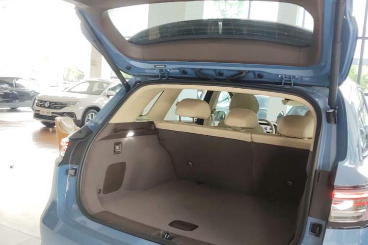 Used Hima H5 2025 Model Range-Extending Max Trunk