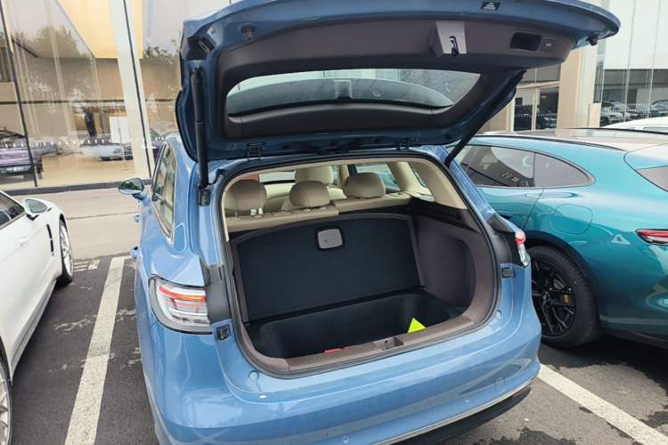 Used Hima H5 2025 Model Range-Extending Max Trunk