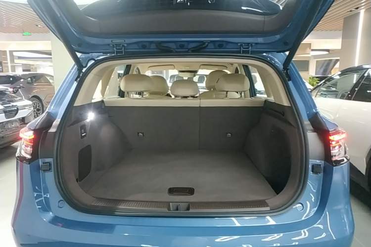 Used Hima H5 2025 Model Pure Electric Max Long Range Trunk