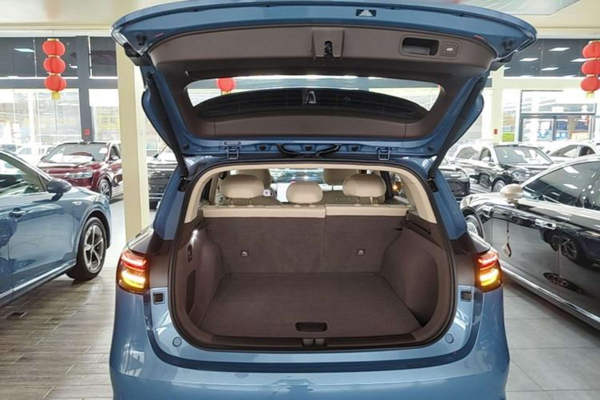 Used Hima H5 2025 Model Range-Extending Max Trunk