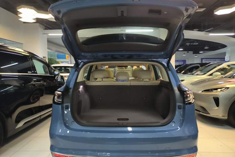 Used Hima H5 2025 Model Range-Extending Max Trunk