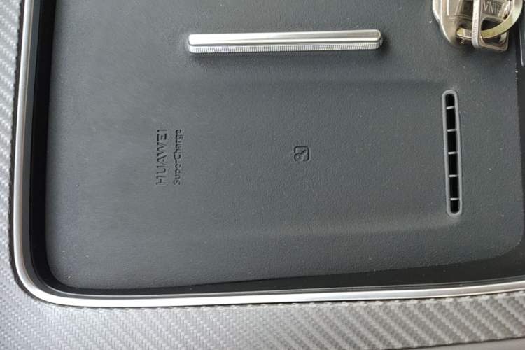 Used Hima H5 2025 Model Range-Extending Max Interior 1