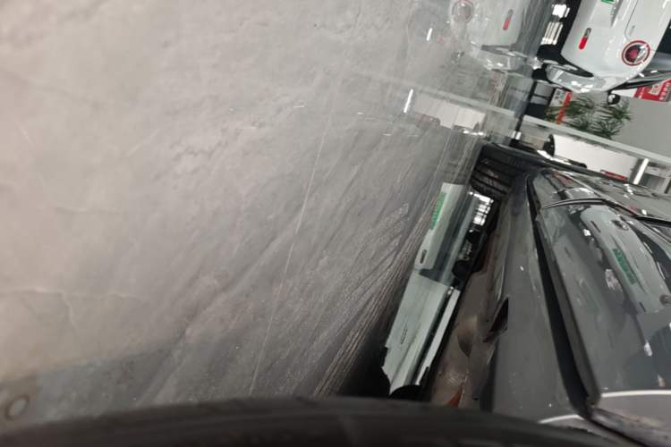 Used Hima H5 2025 Model Range-Extending Max Left Side Sill