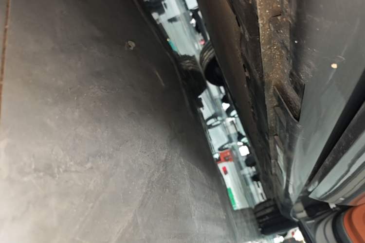 Used Hima H5 2025 Model Range-Extending Max Right Side Sill