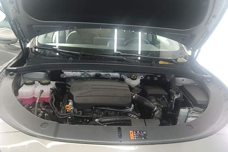 Used Hima H5 2025 Model Range-Extending Pro Engine Bay