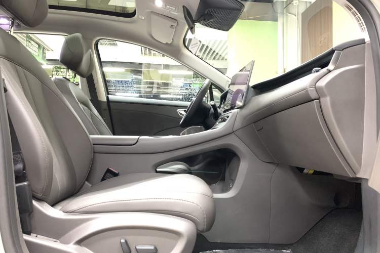 Used Hima H5 2025 Model Range-Extending Pro Interior 4