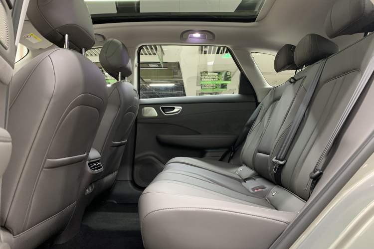 Used Hima H5 2025 Model Range-Extending Pro Interior 5