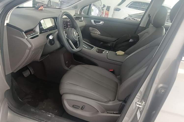 Used Hima H5 2025 Model Range-Extending Pro Left Front Seat