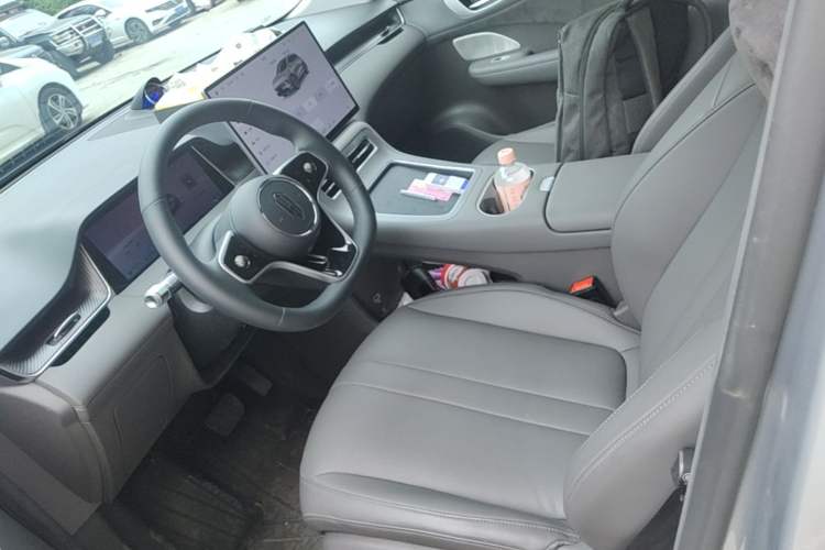 Used Hima H5 2025 Model Range-Extending Max Left Front Seat