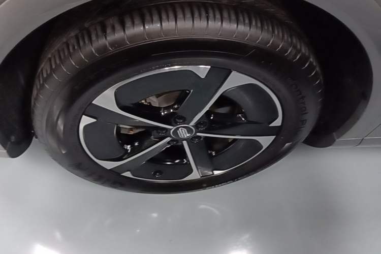 Used Hima H5 2025 Model Range-Extending Pro Left Front Wheel Hub
